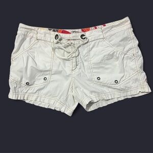 lucy Women's White Cargo Shorts - medium